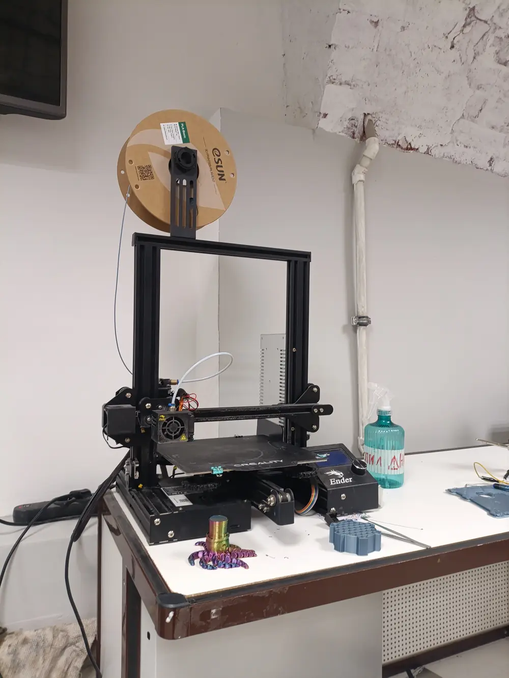 FDM 3D-принтер с катушкой пластика